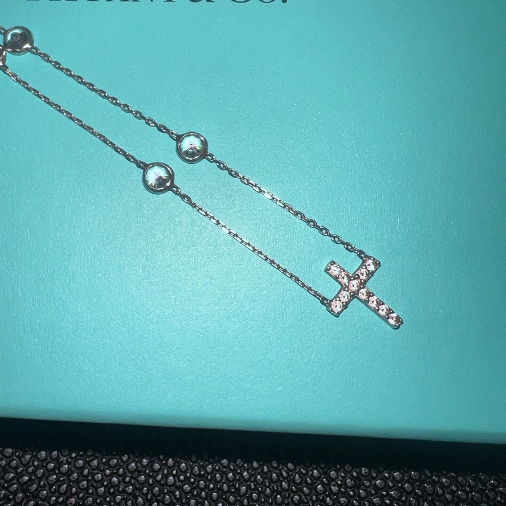 Elegant Silver Cross Necklace